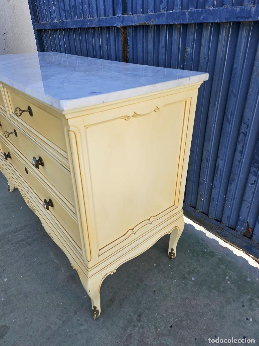 Antig&uuml;edades: comoda de madera color marfil - Foto 7