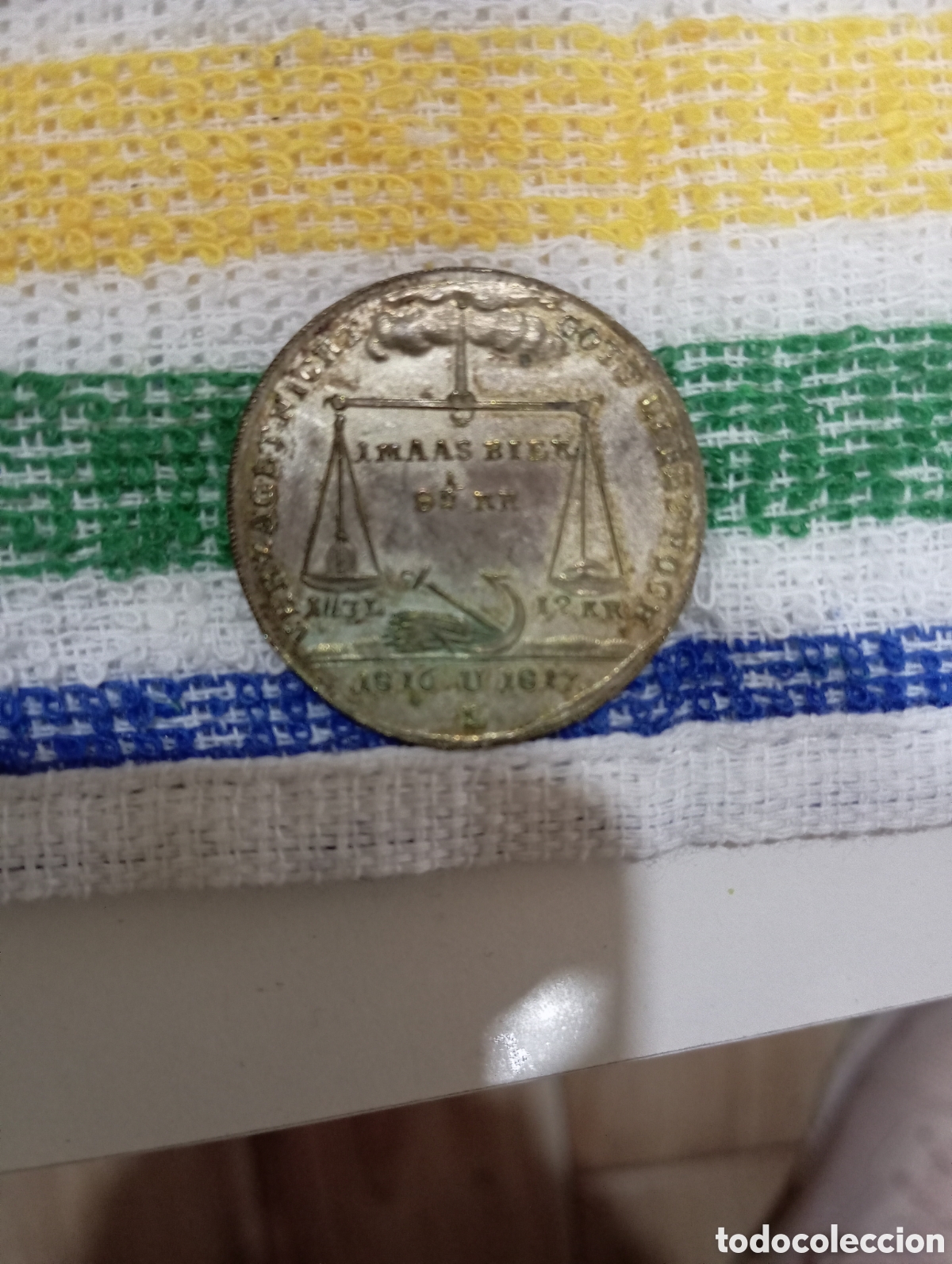 Antig&uuml;edades: Moneda o medalla de caridad - Foto 2