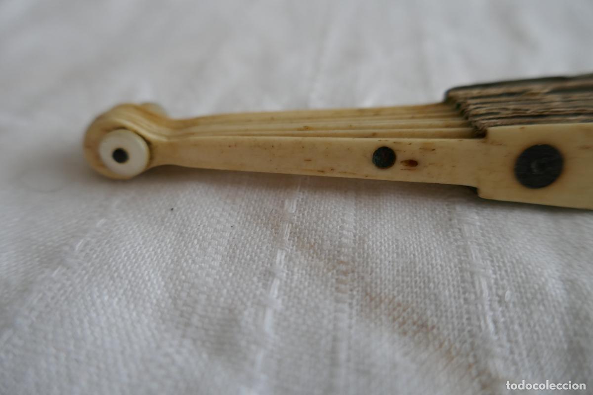 Antig&uuml;edades: MINI ABANICO DE HUESO Y PAPEL - Foto 4