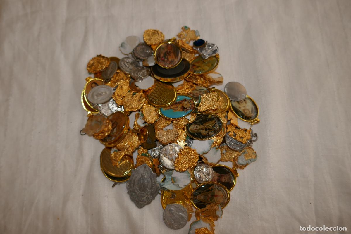 Antig&uuml;edades: GRAN LOTE DE MEDALLAS RELIGIOSAS - Foto 3