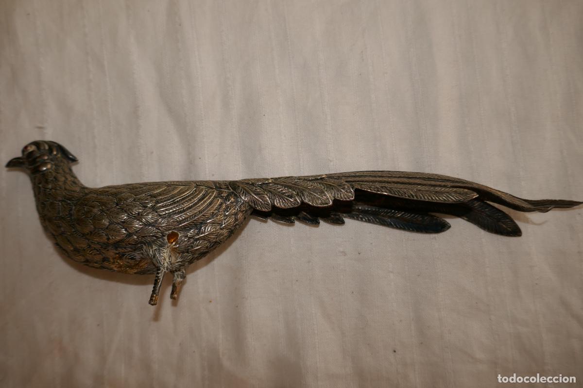 Antig&uuml;edades: Faisan en metal plateado. - Foto 1