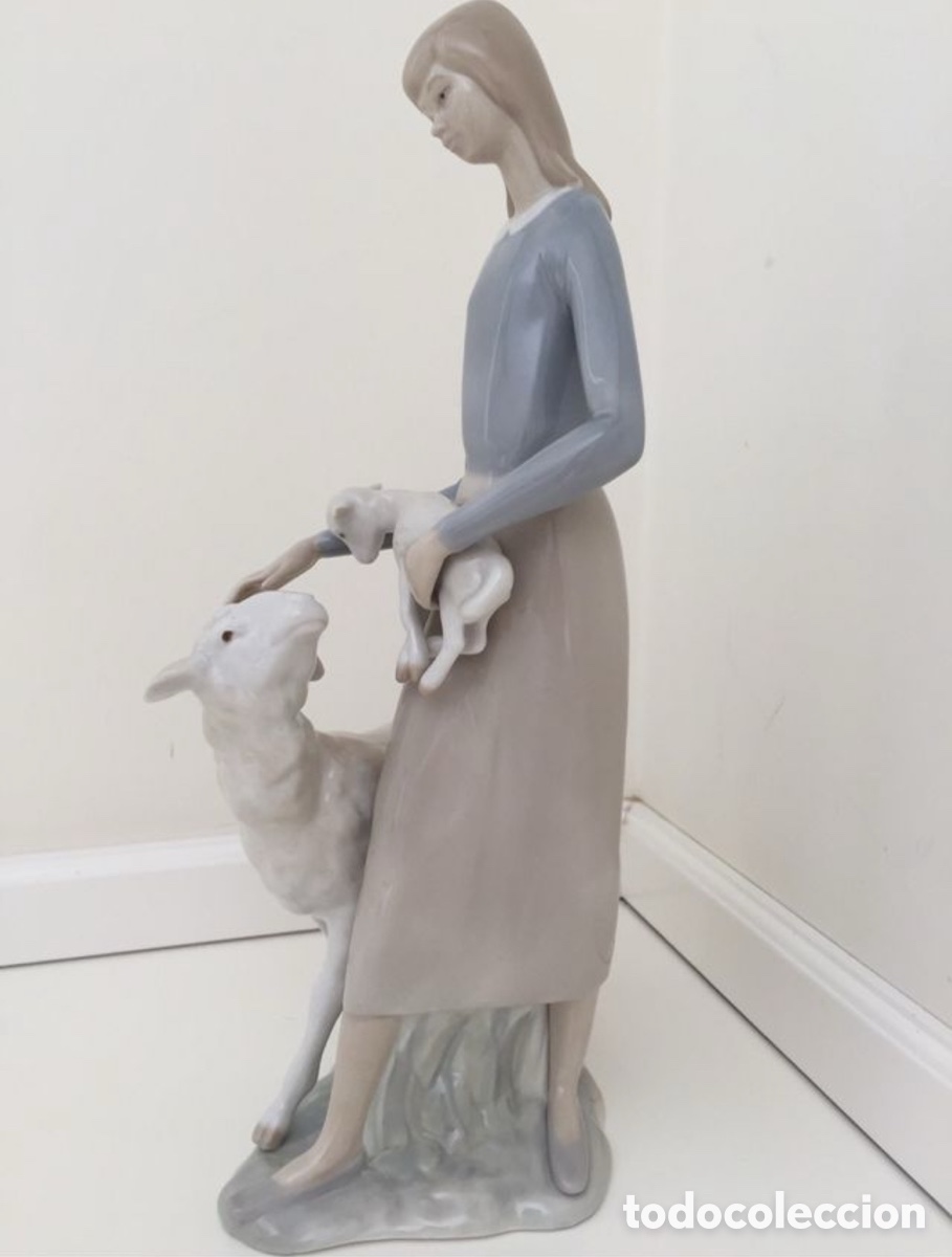 Antig&uuml;edades: Lladr&oacute; porcelain figurine - Foto 2