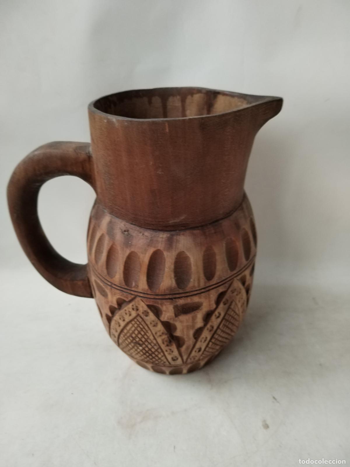 Antig&uuml;edades: antigua jarra tallada en madera - Foto 4