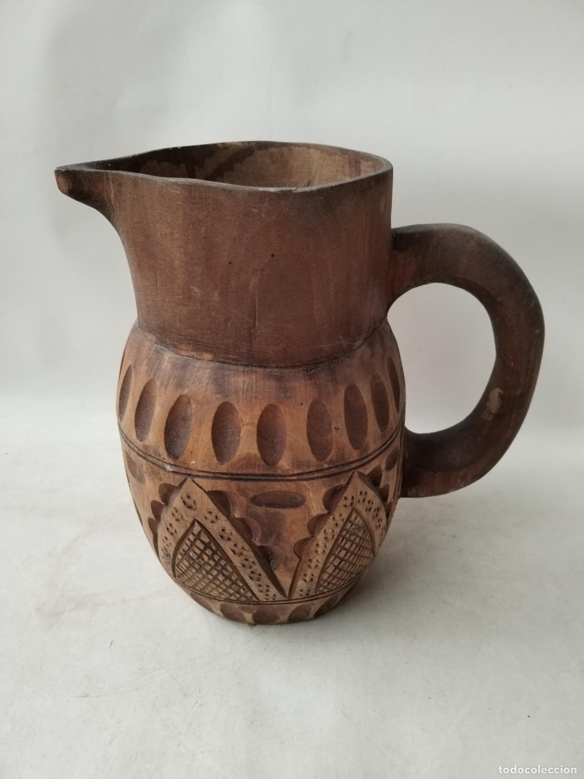 Antig&uuml;edades: antigua jarra tallada en madera - Foto 6
