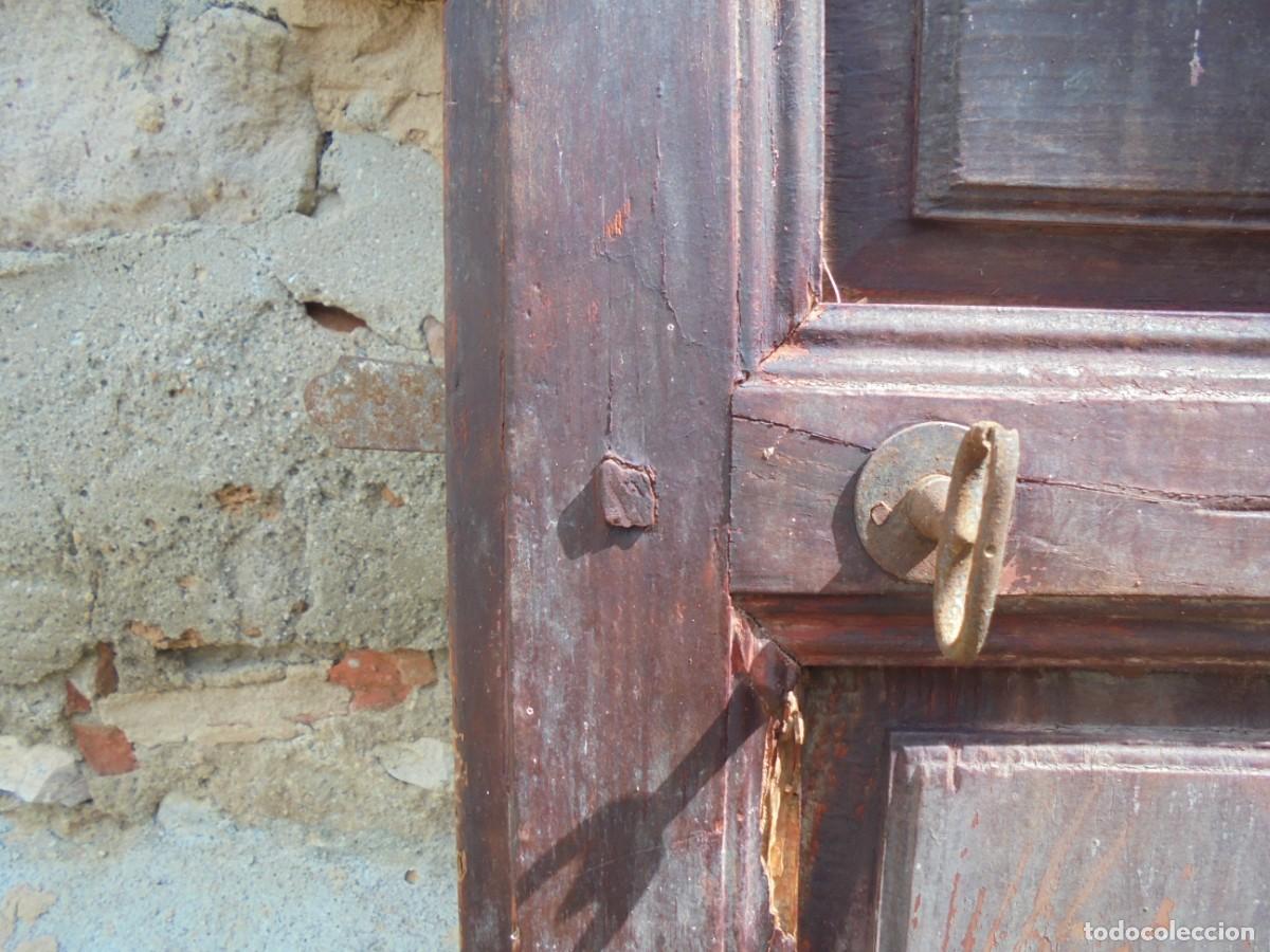 Antig&uuml;edades: PUERTA CON ELEMENTOS DE FORJA - Foto 3