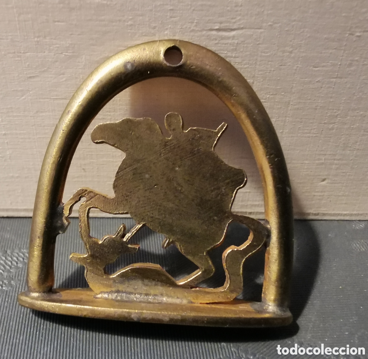 Antig&uuml;edades: Medalla con base San Jorge. 3cm - Foto 2