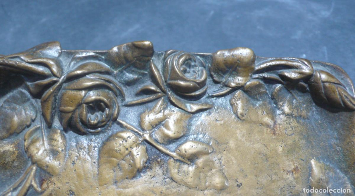 Antig&uuml;edades: PEQUE&Ntilde;A BANDEJA DE BRONCE - Foto 2