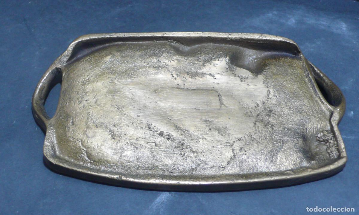 Antig&uuml;edades: PEQUE&Ntilde;A BANDEJA DE BRONCE - Foto 3