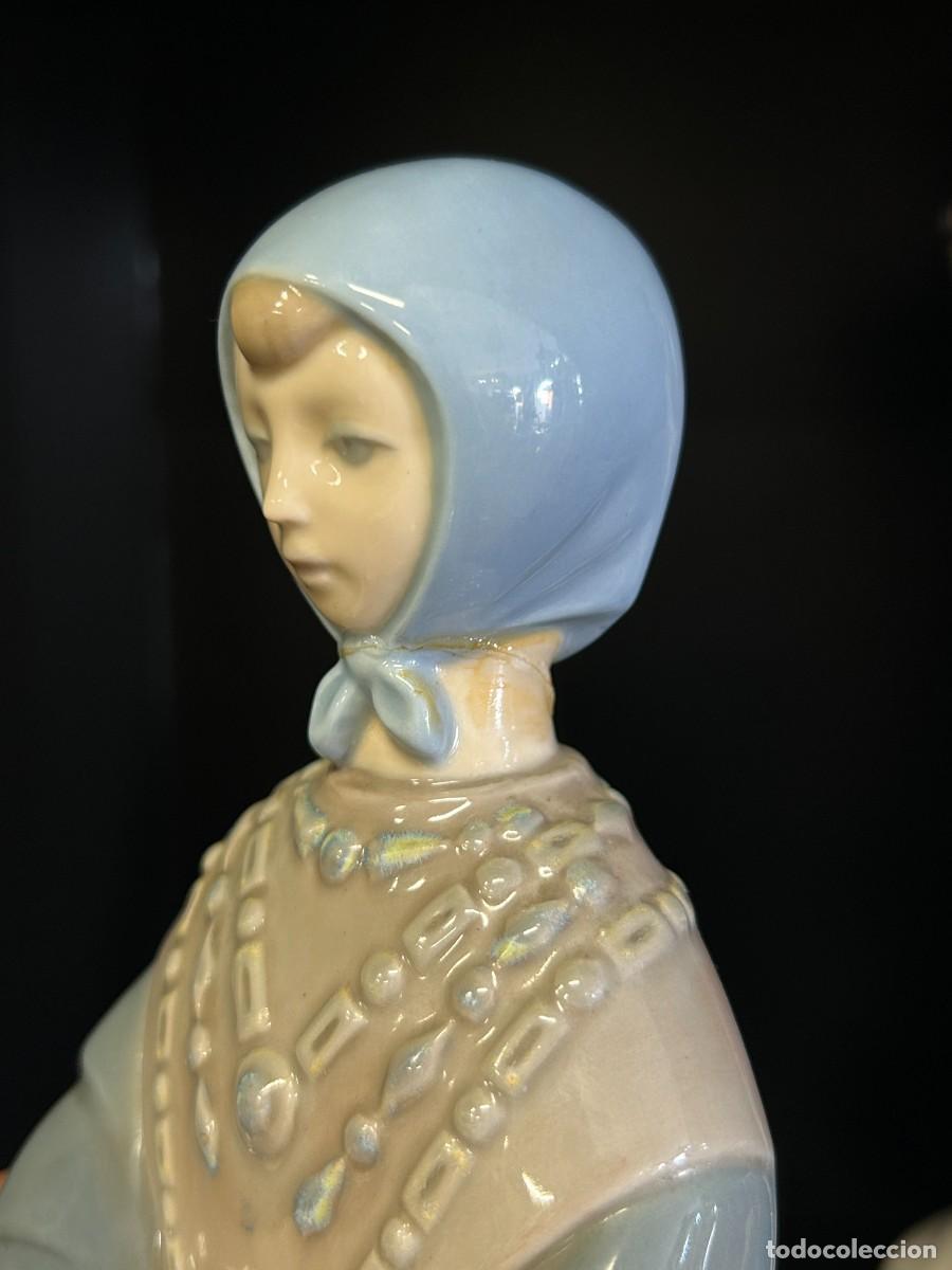 Antig&uuml;edades: Ni&ntilde;a ofrenda Lladr&oacute;. - Foto 9