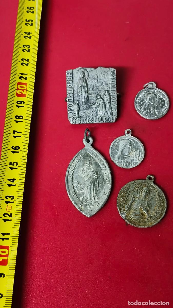Antig&uuml;edades: 5 m&eacute;daille religieuse 1900 - Foto 2