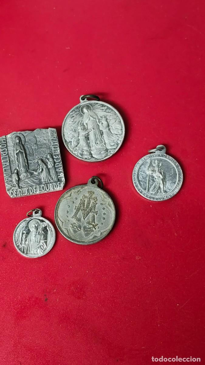 Antig&uuml;edades: 5 m&eacute;daille religieuse 1900 - Foto 1