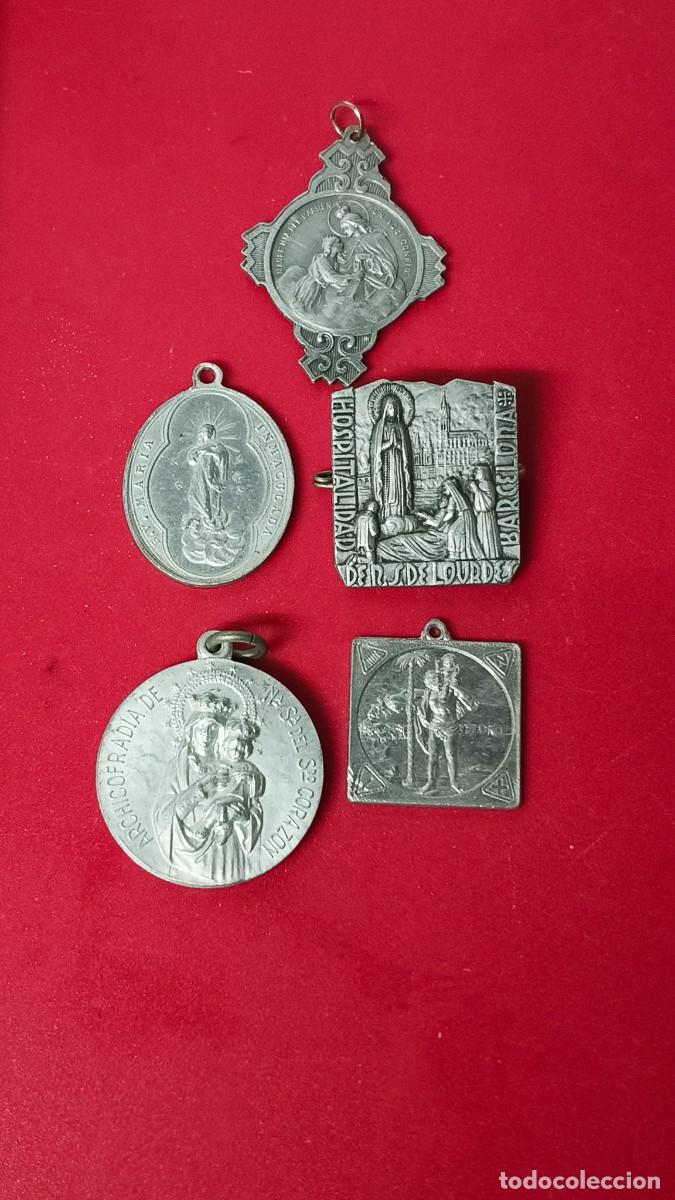 Antig&uuml;edades: 5 m&eacute;daille religieuse 1900 - Foto 1