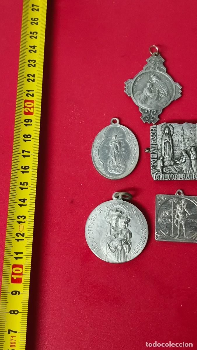 Antig&uuml;edades: 5 m&eacute;daille religieuse 1900 - Foto 2