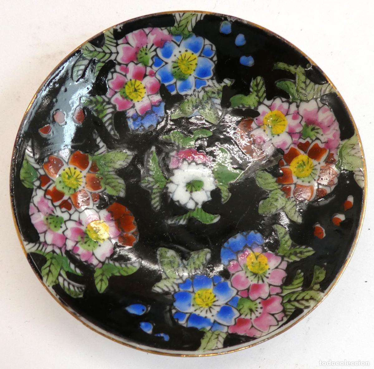 Antig&uuml;edades: Platito de Porcelana Japonesa - Foto 1