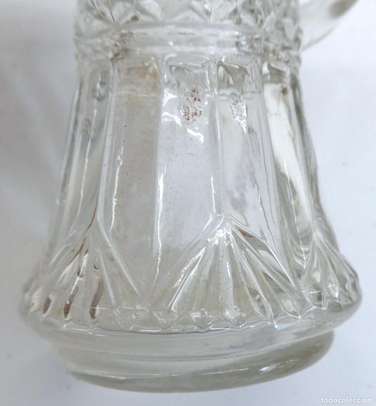 Antig&uuml;edades: Peque&ntilde;a jarrita de cristal - Foto 3
