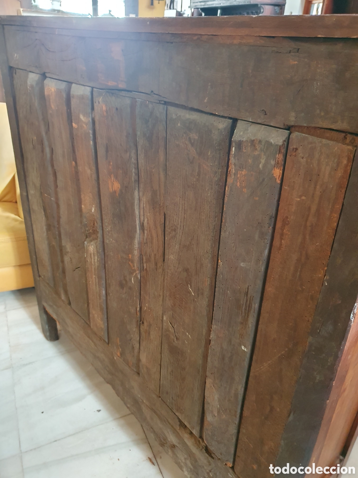 Antig&uuml;edades: Mueble de nogal macizo . Del 1850 - Foto 6