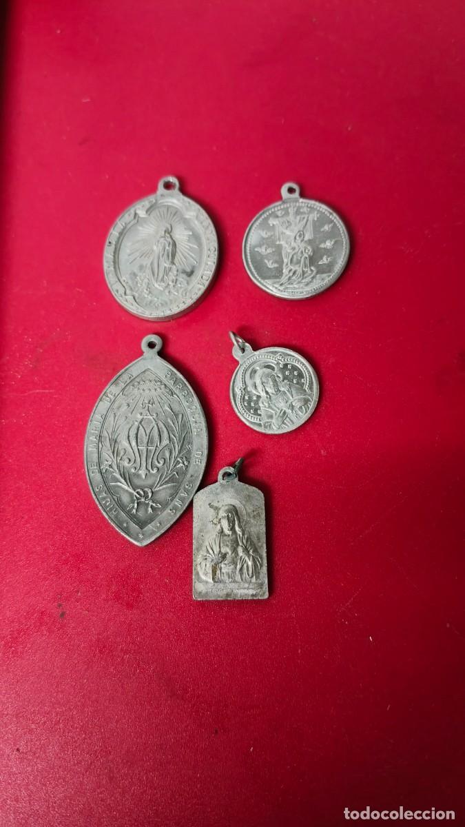 Antig&uuml;edades: 5 m&eacute;daille religieuse 1900 - Foto 2