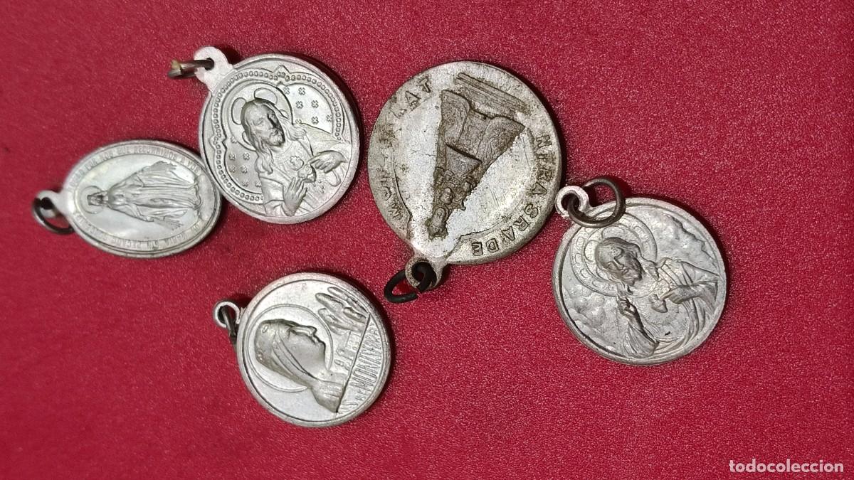 Antig&uuml;edades: 5 m&eacute;daille religieuse 1900 - Foto 1