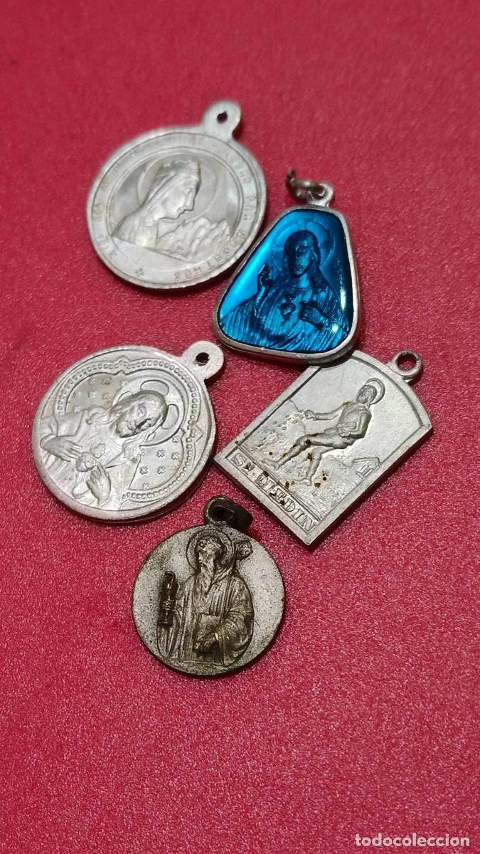 Antig&uuml;edades: 5 m&eacute;daille religieuse 1900 - Foto 1