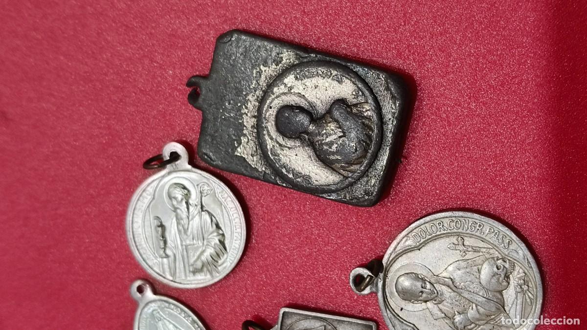 Antig&uuml;edades: 5 m&eacute;daille religieuse 1900 - Foto 3