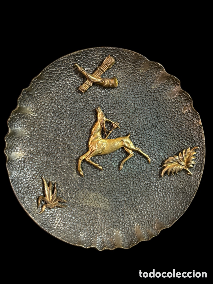 Antig&uuml;edades: Bonito plato de bronce - Foto 1