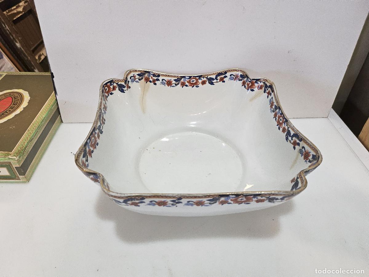 Antig&uuml;edades: ensaladera de porcelna Sevilla - Foto 2