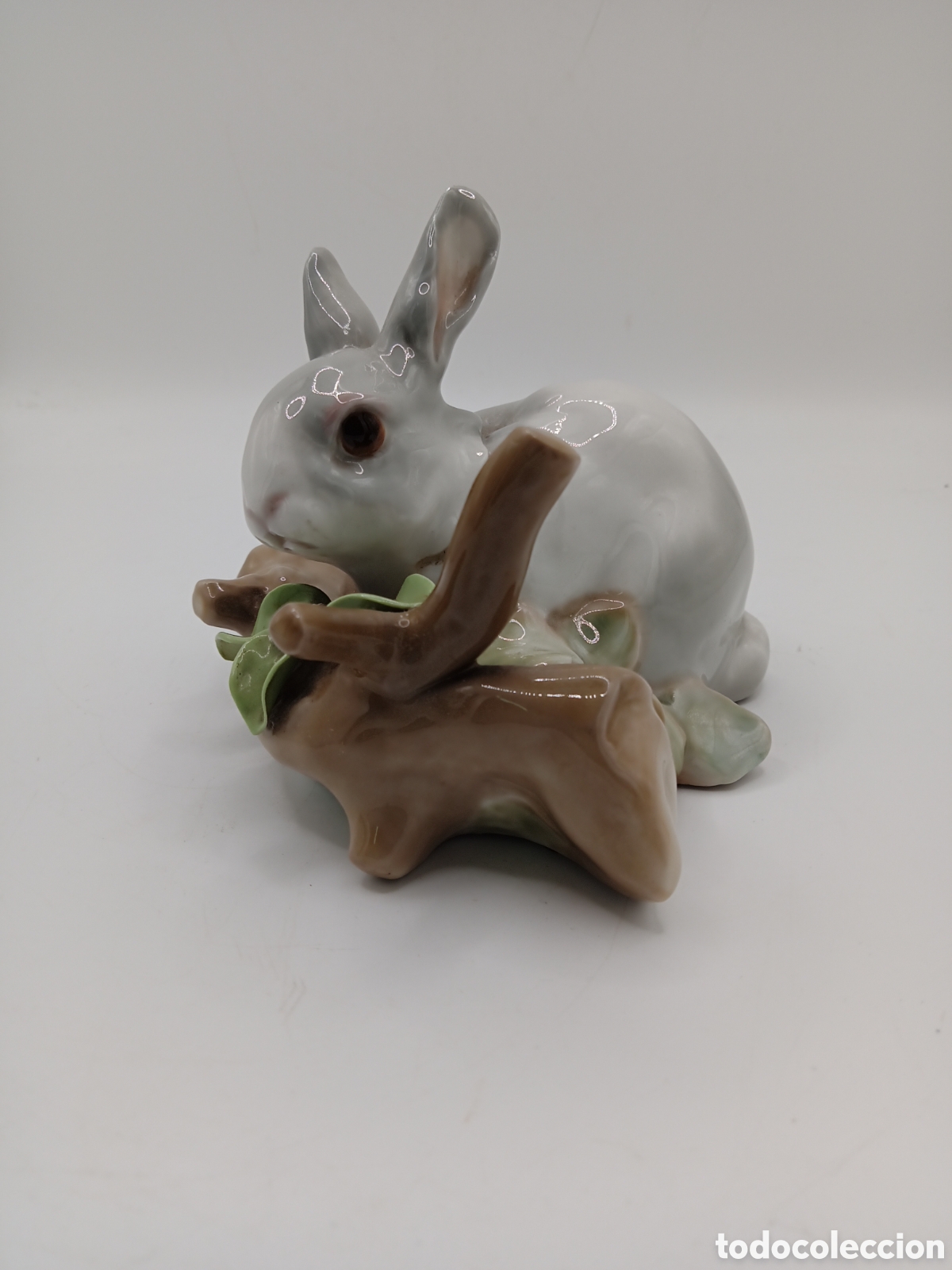 Antig&uuml;edades: Lladro figura animal conejo comiendo - Foto 1