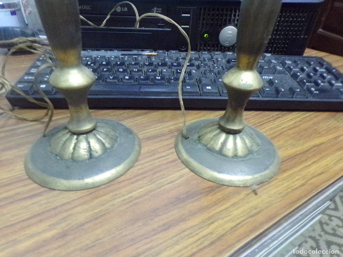 Antig&uuml;edades: ESTAMOS LIQUIDANDO pareja de lamparas de mesa de bronce - Foto 3