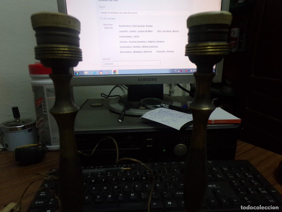 Antig&uuml;edades: ESTAMOS LIQUIDANDO pareja de lamparas de mesa de bronce - Foto 4