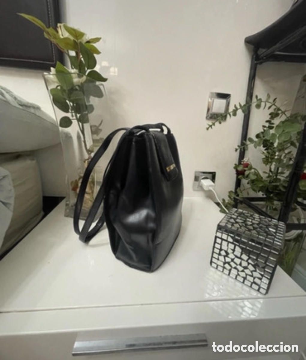 Antig&uuml;edades: Bolso cubo negro de mano - Foto 1