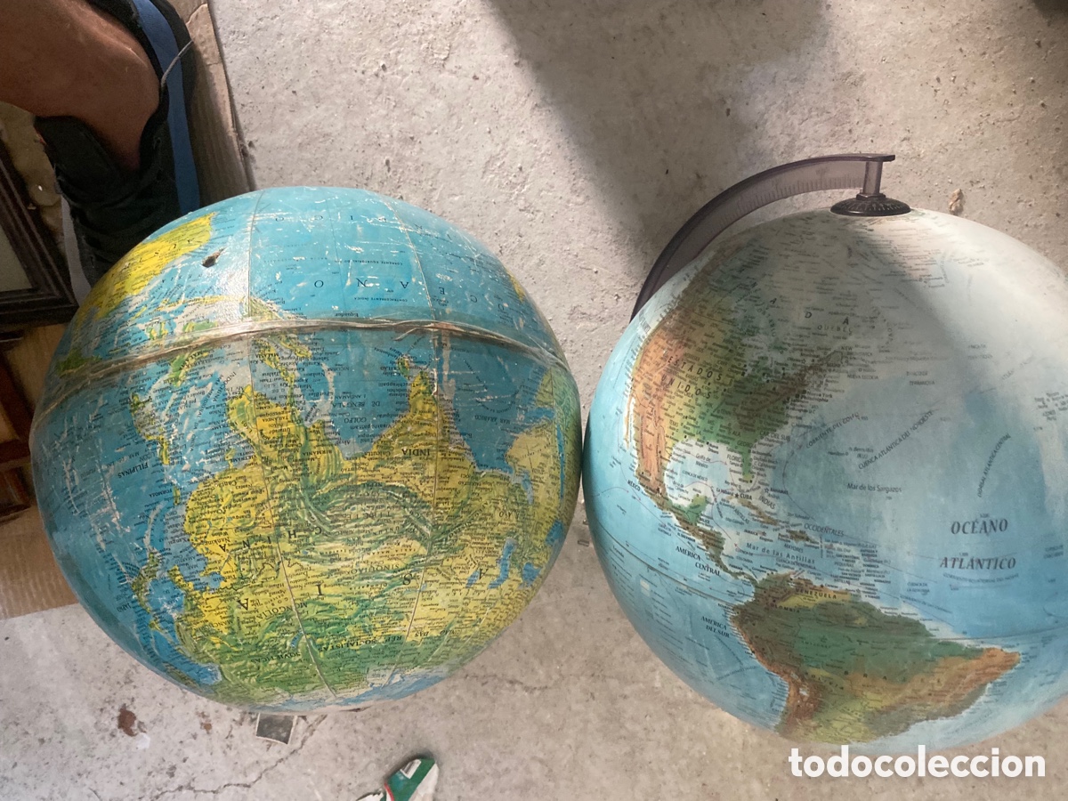 Antig&uuml;edades: Lote de bolas del mundo - Foto 4