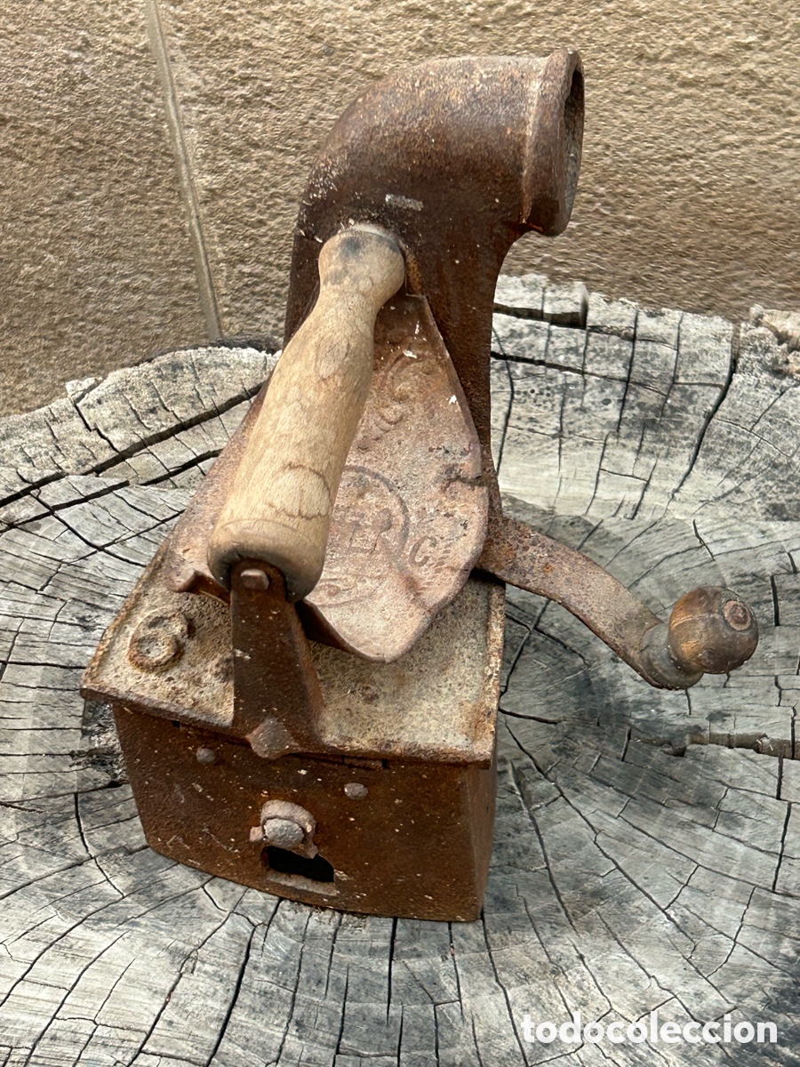 Antig&uuml;edades: Antigua plancha de chimenea - Foto 2