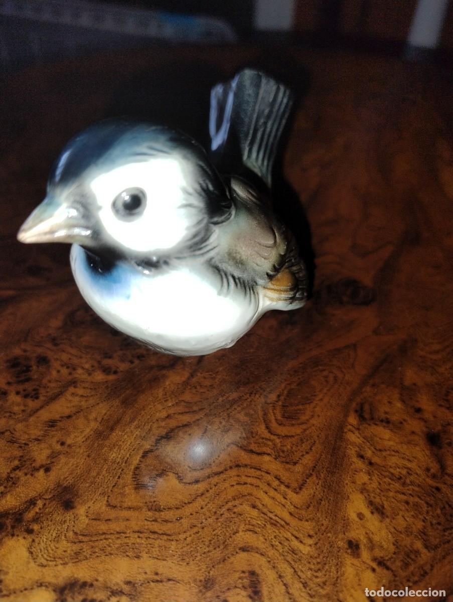 Antig&uuml;edades: Figura de Gorrion azul Goebel - Foto 3