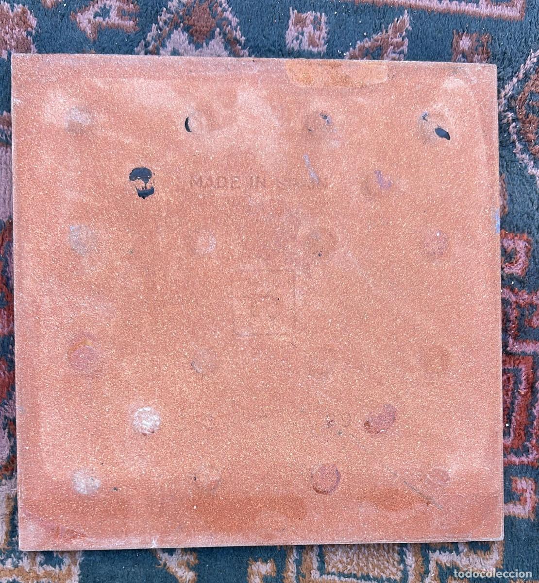 Antig&uuml;edades: AZULEJO CON EL N&Uacute;MERO 59 EN RELIEVE DE 15 X 15 CMS. - Foto 2