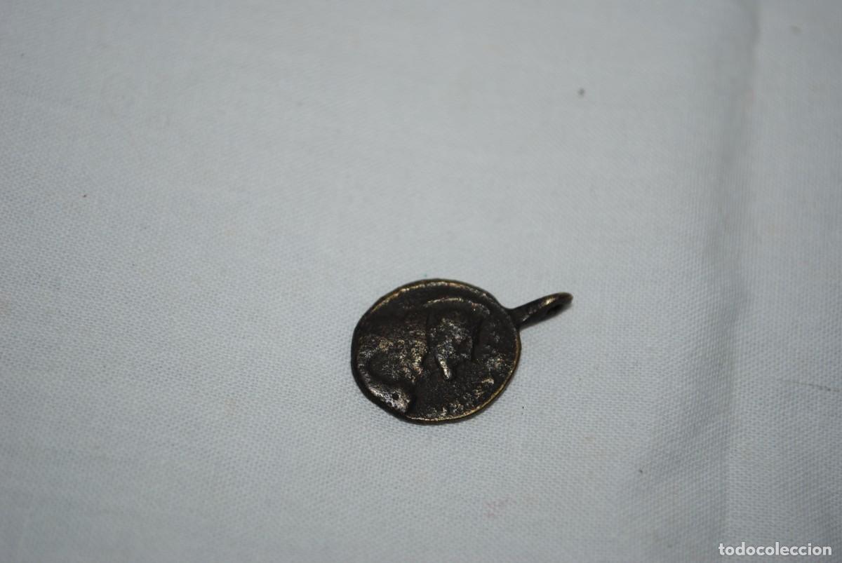 Antig&uuml;edades: MEDALLA MUY ANTIGUA DE BRONCE - Foto 3
