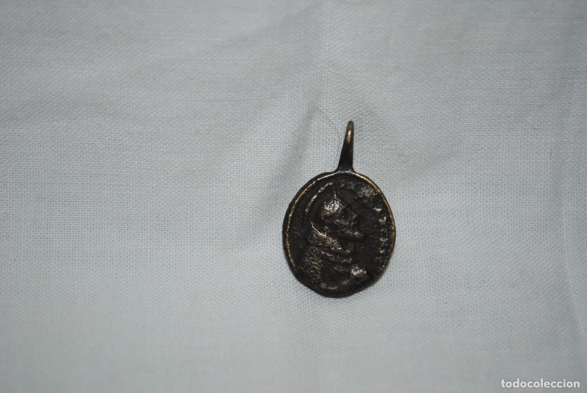 Antig&uuml;edades: MEDALLA MUY ANTIGUA DE BRONCE - Foto 4