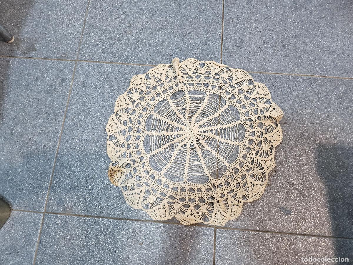 Antig&uuml;edades: tapete antiguo de mesa - Foto 1