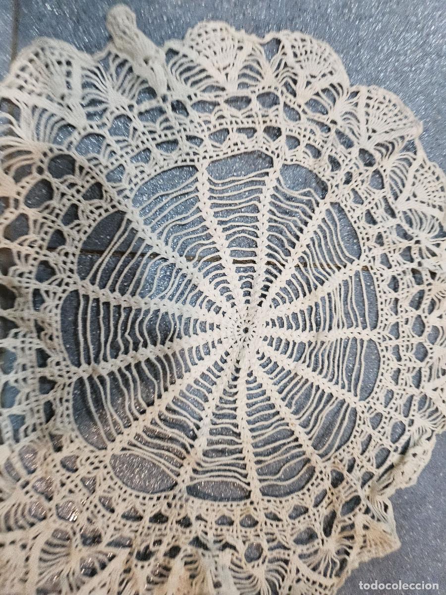 Antig&uuml;edades: tapete antiguo de mesa - Foto 2