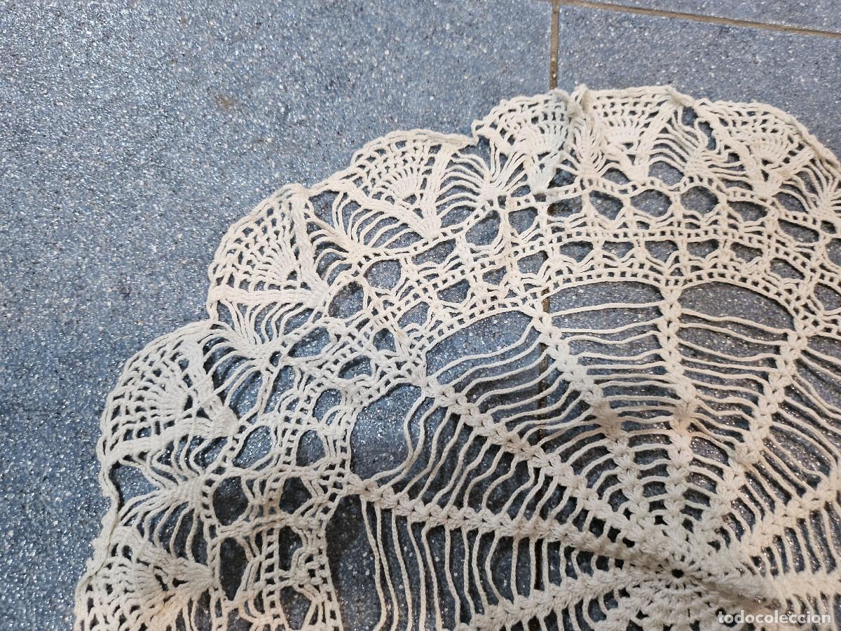 Antig&uuml;edades: tapete antiguo de mesa - Foto 3