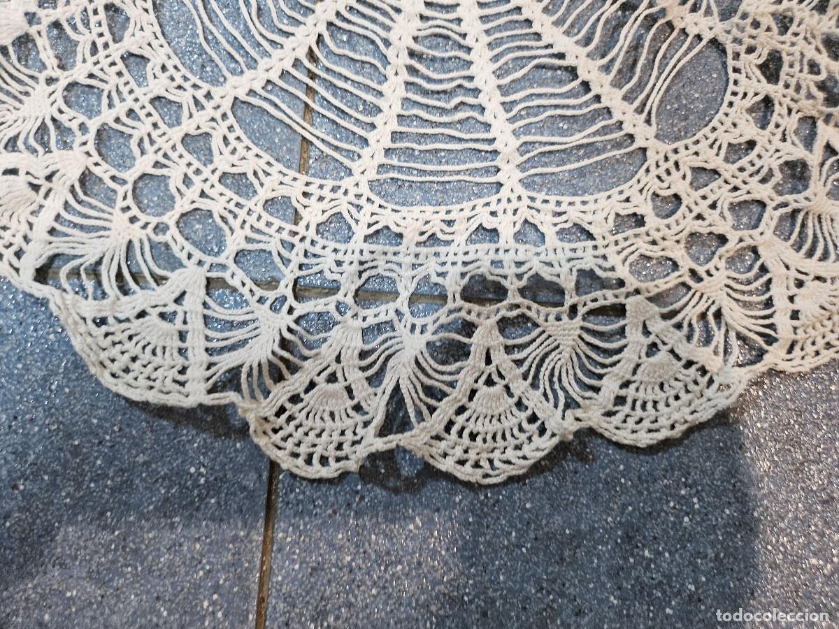 Antig&uuml;edades: tapete antiguo de mesa - Foto 4