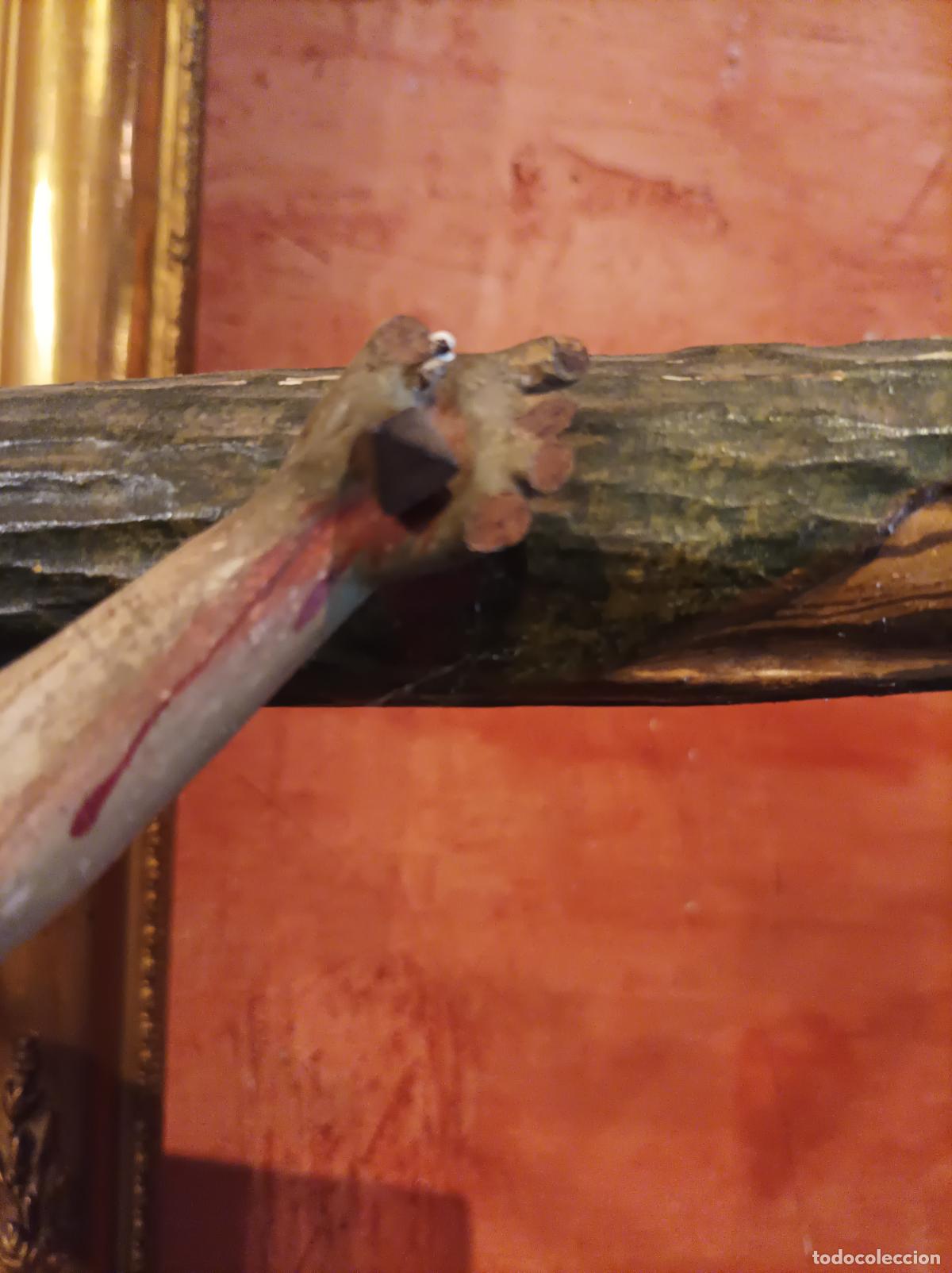 Antig&uuml;edades: Cristo de madera del S XVIII. - Foto 2