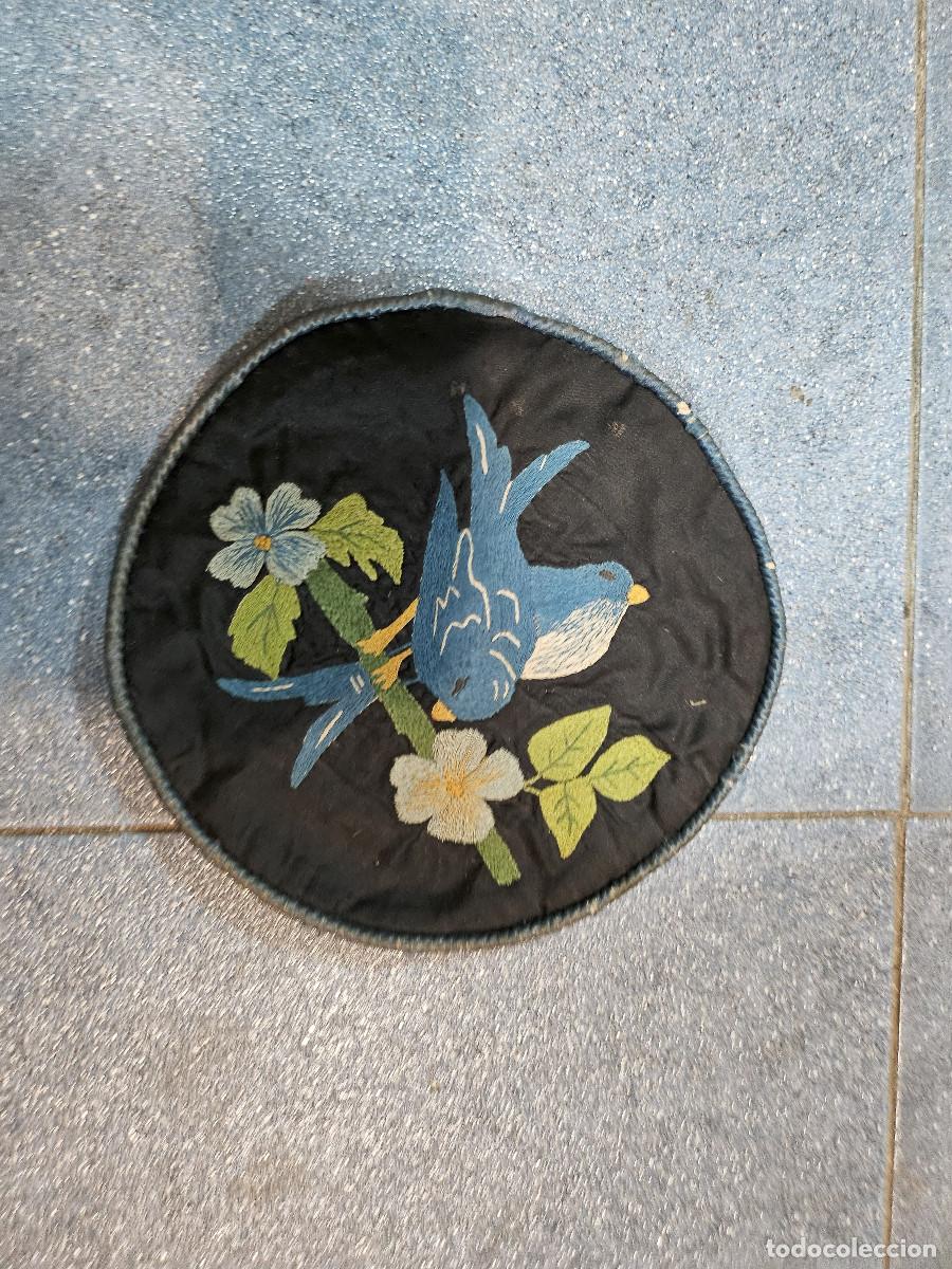 Antig&uuml;edades: tapete antiguo de mesa - Foto 1
