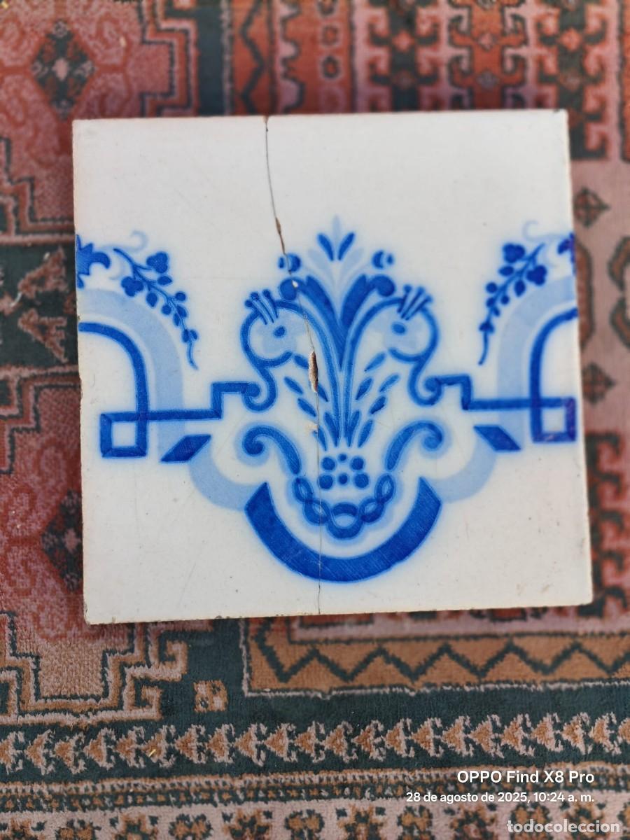 Antig&uuml;edades: AZULEJO ANTIGUO DE MANISES DE 20 X 20 CMS. - Foto 1