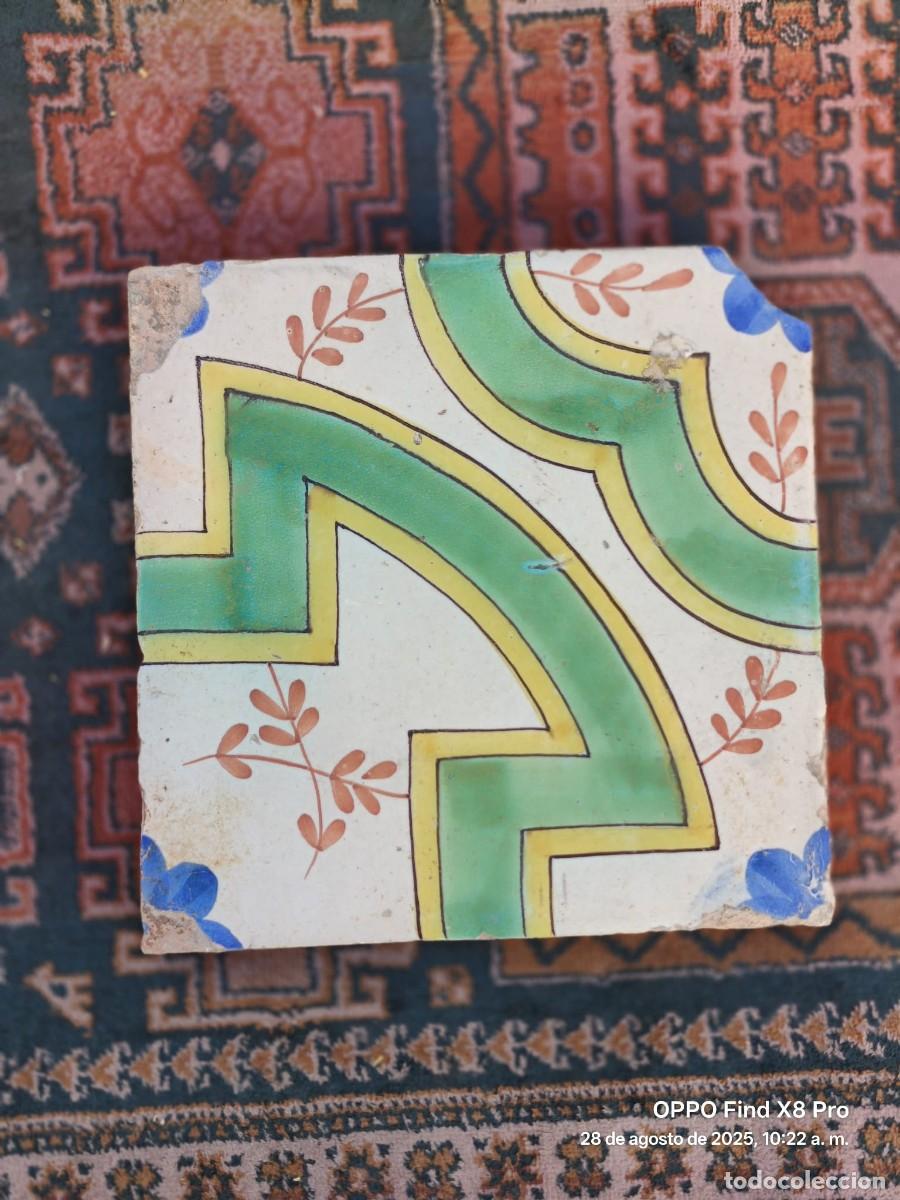 Antig&uuml;edades: AZULEJO ANTIGUO DE MANISES DE 20 X 20 CMS. - Foto 1