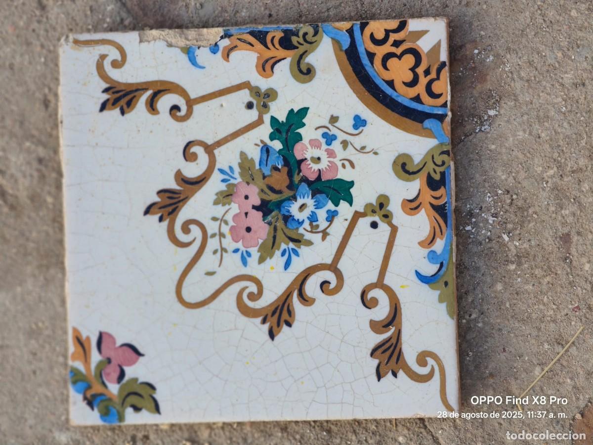 Antig&uuml;edades: AZULEJO ANTIGUO DE MANISES DE 20 X 20 CMS. - Foto 1