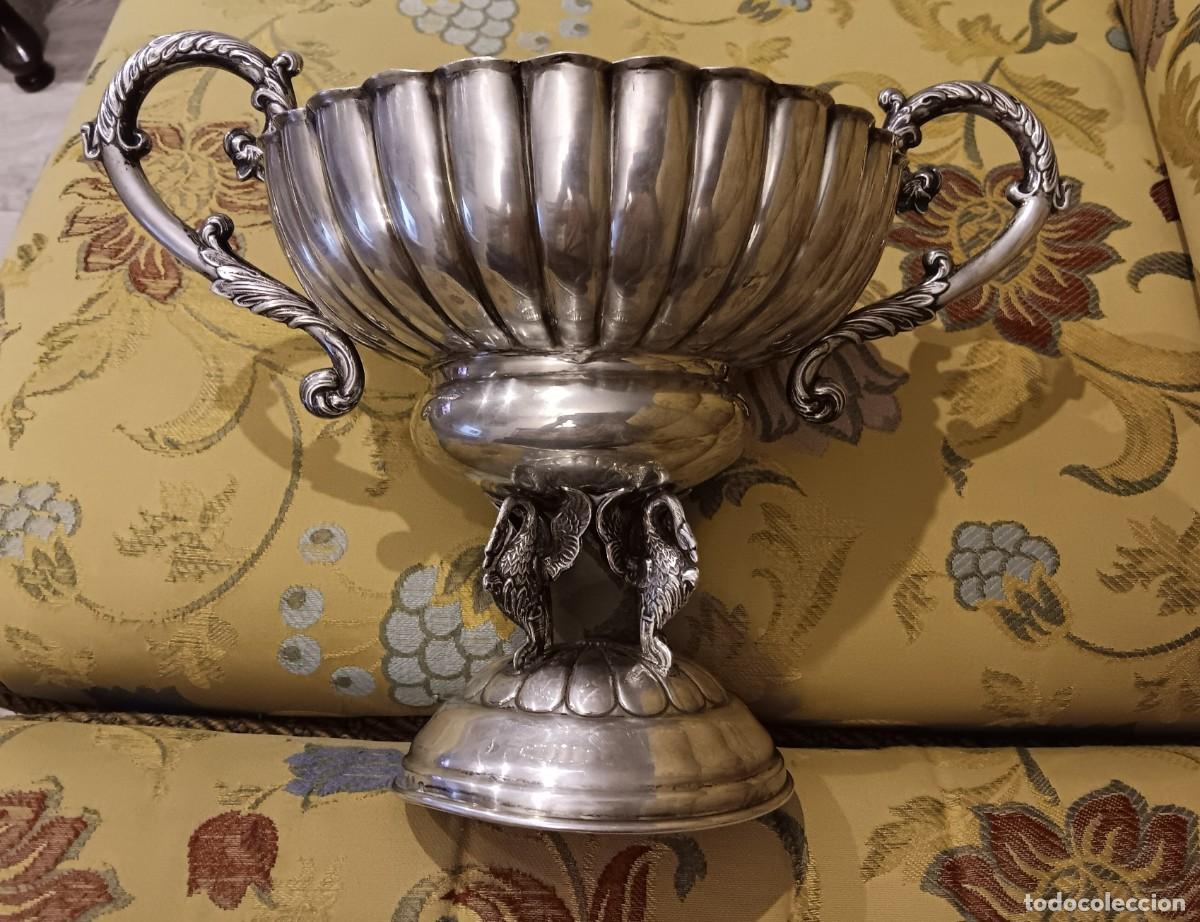 Antig&uuml;edades: Copa de plata punzonada - Foto 3