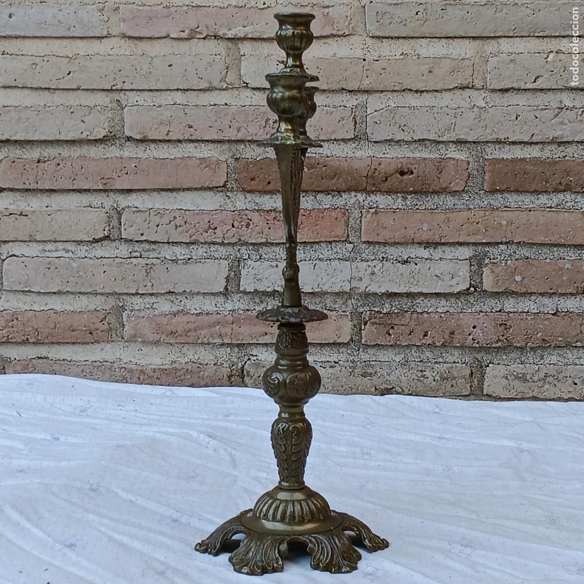 Antig&uuml;edades: CANDELABRO ANTIGUO DE BRAZOS EN BRONCE. - Foto 4