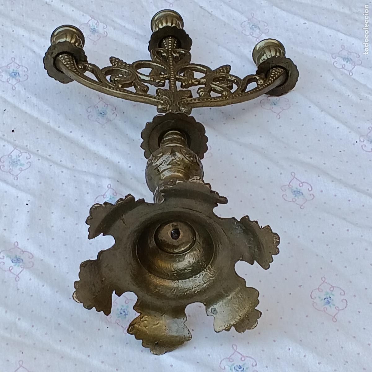 Antig&uuml;edades: CANDELABRO ANTIGUO DE BRAZOS EN BRONCE. - Foto 5