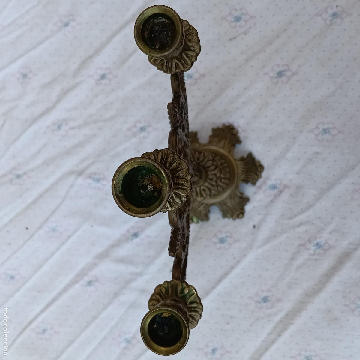 Antig&uuml;edades: CANDELABRO ANTIGUO DE BRAZOS EN BRONCE. - Foto 6