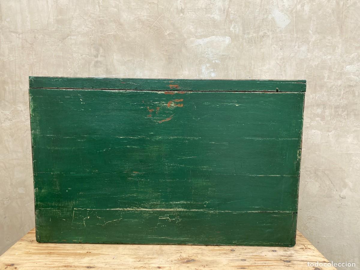 Antig&uuml;edades: Baul Verde de Pino Antiguo - Foto 1